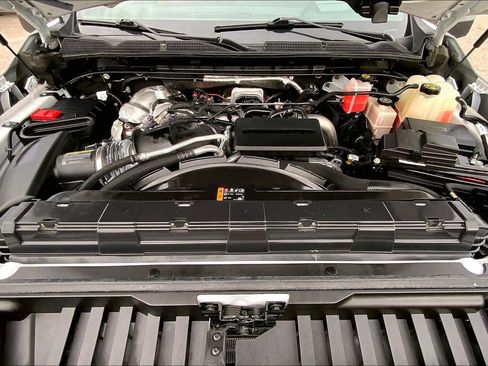 Used 2024 GMC Sierra 2500 Denali Ultimate AWD/4WD image 32