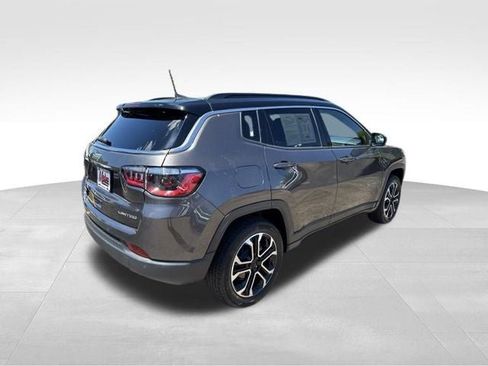 Used 2023 Jeep Compass Limited AWD/4WD image 4