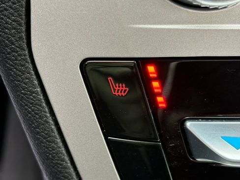 Used 2022 Ford Explorer XLT w/ Equipment Group 202A image 13