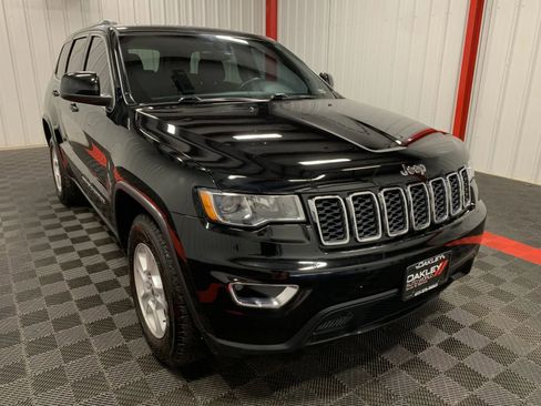 Used 2017 Jeep Grand Cherokee Laredo w/ Quick Order Package 23E image 6