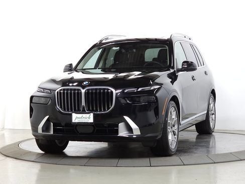 Used 2026 BMW X7 xDrive40i AWD/4WD image 4
