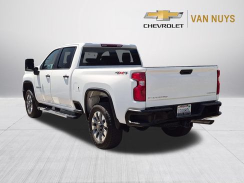 Used 2025 Chevrolet Silverado 2500 Custom AWD/4WD image 7