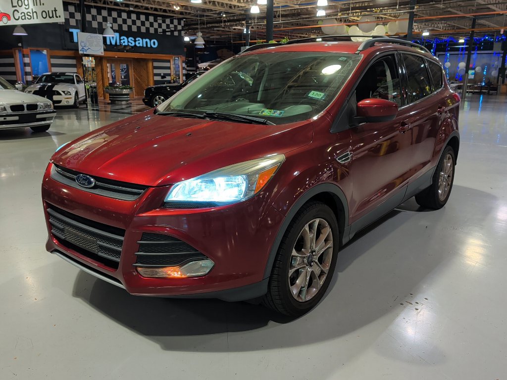 Used 2016 Ford Escape SE w/ SE Leather Comfort Package AWD/4WD image 3
