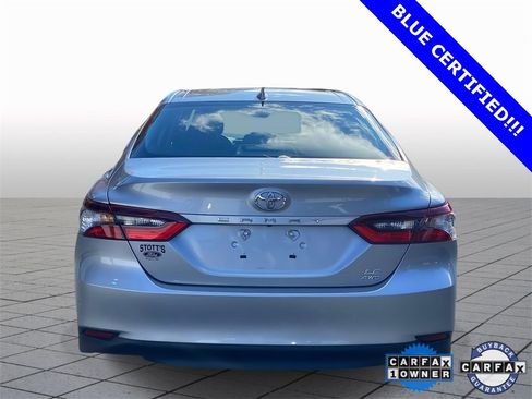 Used 2023 Toyota Camry LE image 5