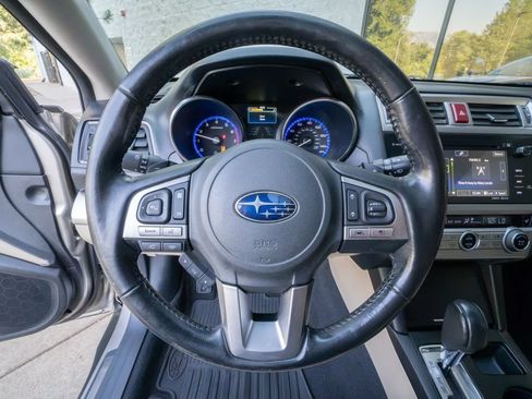 Used 2016 Subaru Outback 2.5i Limited AWD/4WD image 12