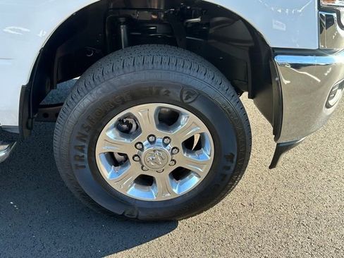 Used 2024 RAM 2500 Big Horn w/ Bed Utility Group image 15