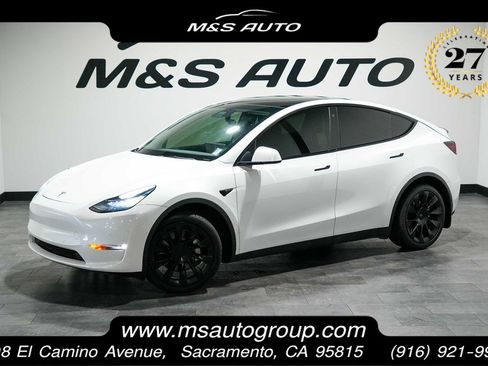 Used 2021 Tesla Model Y Long Range AWD/4WD image 1