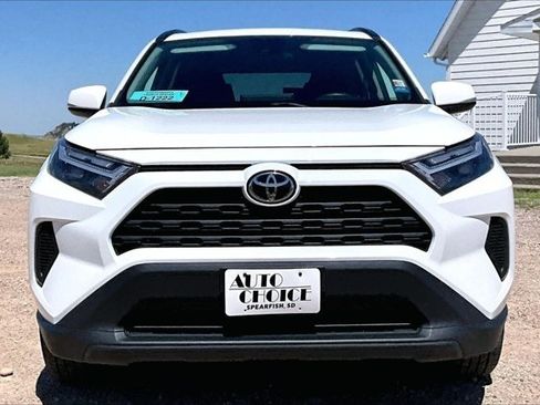 Used 2025 Toyota RAV4 LE AWD/4WD image 2