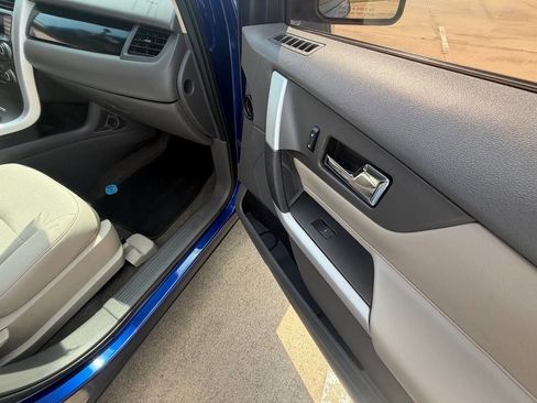 Used 2013 Ford Edge SE image 28