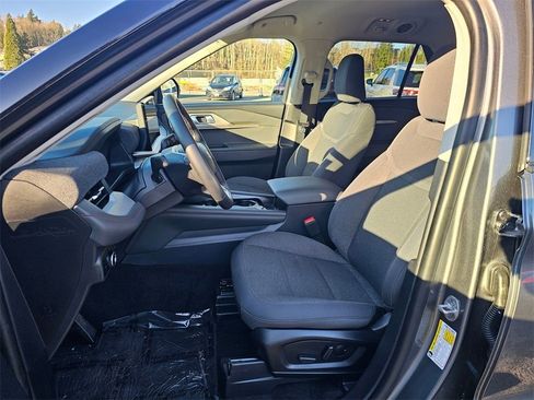 Used 2025 Ford Explorer Active image 20