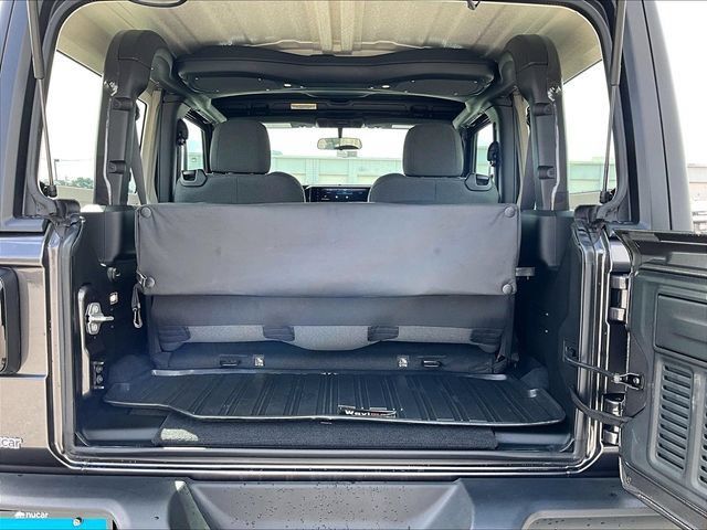 Used 2025 Jeep Wrangler Sport AWD/4WD image 28