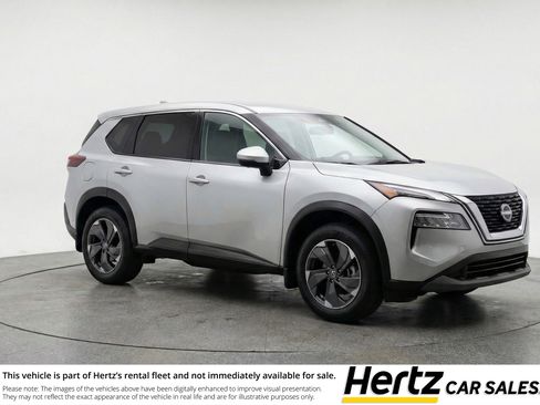 Used 2025 Nissan Rogue SV image 1