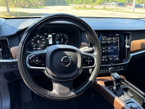 Used 2018 Volvo S90 T6 Inscription w/ Convenience Package AWD/4WD image 9