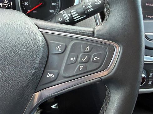 Used 2024 Chevrolet Equinox LT image 19