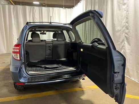 Used 2012 Toyota RAV4 Limited w/ Navigation Value Pkg AWD/4WD image 27
