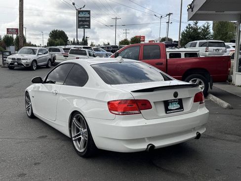 Used 2009 BMW 335i xDrive Coupe AWD/4WD image 4
