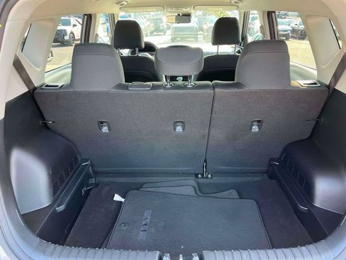 Used 2025 Kia Soul LX w/ LX Technology Package FWD image 7