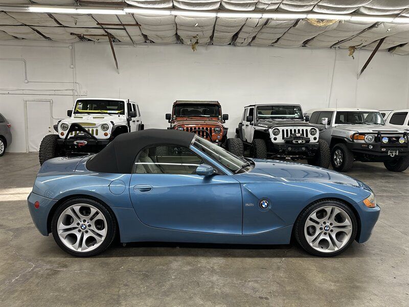 Used 2003 BMW Z4 3.0i RWD image 2