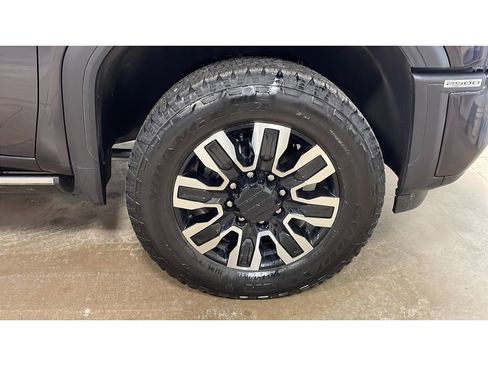 Used 2025 GMC Sierra 2500 Denali Ultimate w/ Max Trailering Package image 20