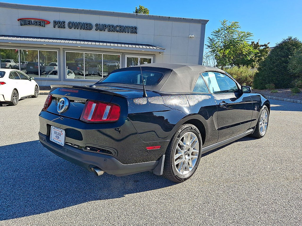 Used 2012 Ford Mustang Premium RWD image 24