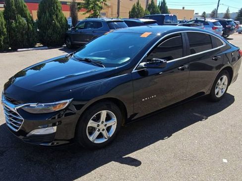 Used 2019 Chevrolet Malibu LS image 4