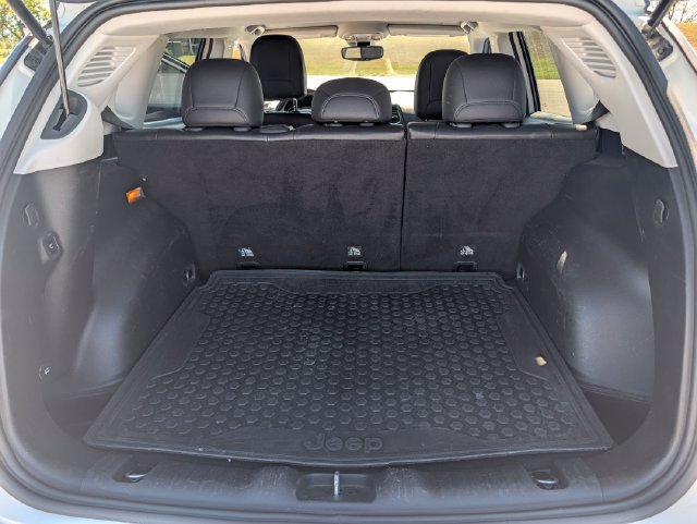 Used 2021 Jeep Compass Trailhawk AWD/4WD image 23