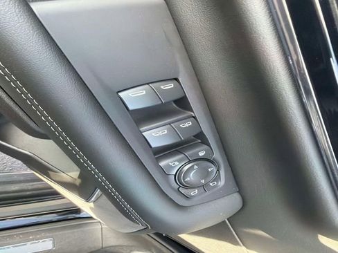 New 2026 GMC Yukon XL Elevation w/ Elevation Premium Package image 18