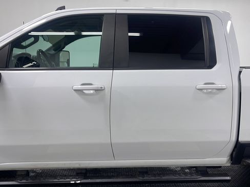 Used 2022 Chevrolet Silverado 3500 LT w/ Gooseneck/5TH Wheel Package AWD/4WD image 13