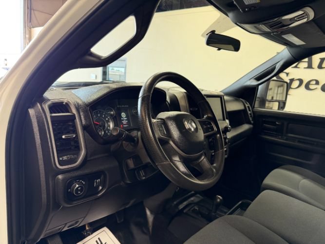 Used 2023 RAM 3500 Tradesman AWD/4WD image 13