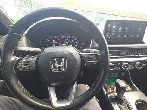 Used 2025 Honda Civic Sport Touring image 5