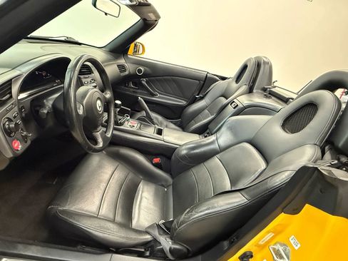 Used 2003 Honda S2000 image 16