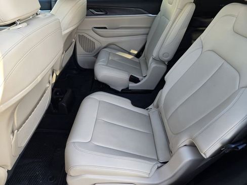 Certified 2023 Jeep Grand Cherokee L Limited image 31