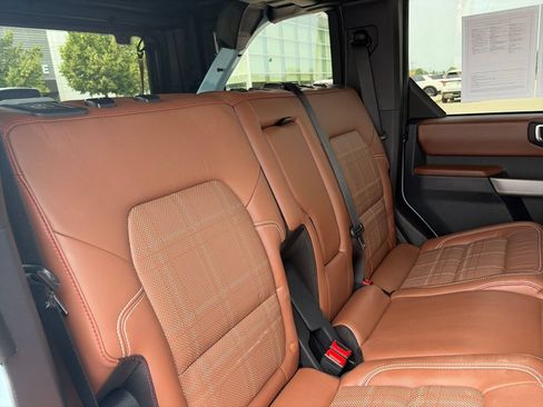 Used 2023 Ford Bronco Heritage Edition AWD/4WD image 34