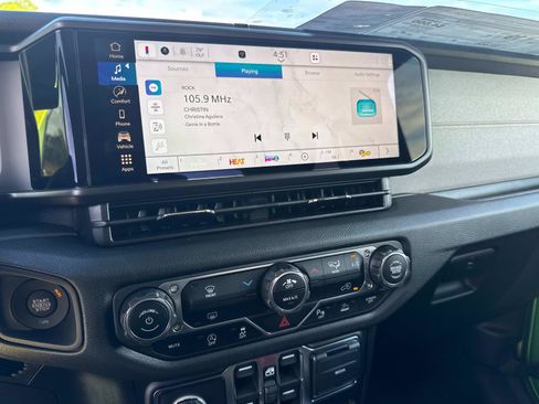 New 2026 Jeep Gladiator Sport AWD/4WD image 24