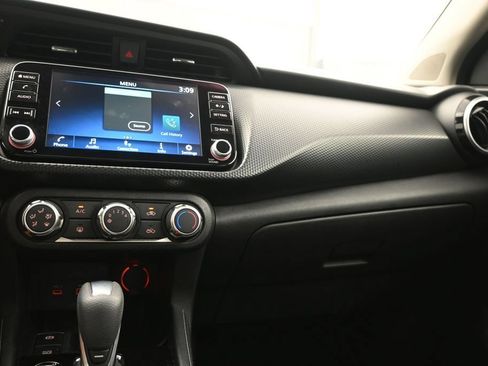 Used 2023 Nissan Kicks SV FWD image 15