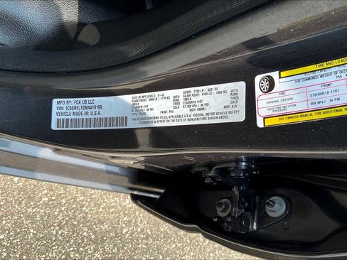 Used 2022 RAM 1500 Laramie image 33