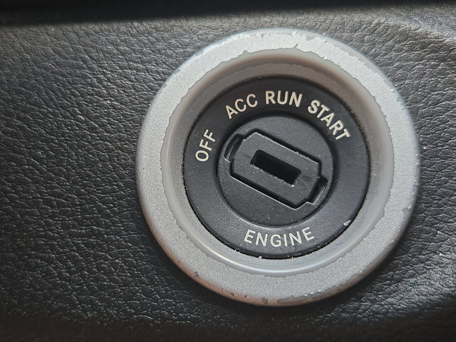 Used 2017 RAM 2500 Laramie AWD/4WD image 19