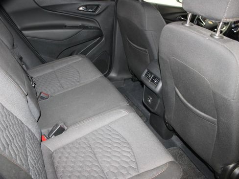 Used 2021 Chevrolet Equinox LT AWD/4WD image 24