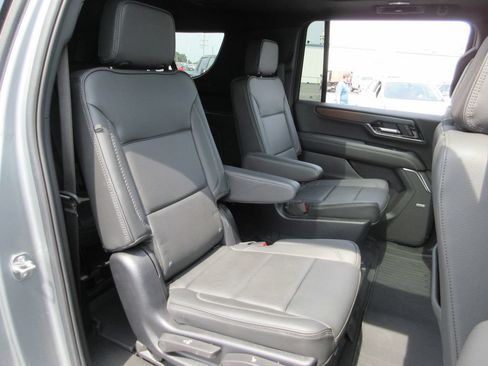 Certified 2025 GMC Yukon XL Denali w/ Sun & Power Step Package AWD/4WD image 27
