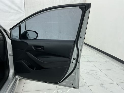 Used 2023 Toyota Corolla LE FWD image 19