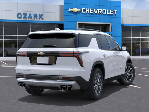 New 2026 Chevrolet Traverse LT w/ Sun and Wheel Package AWD/4WD image 37