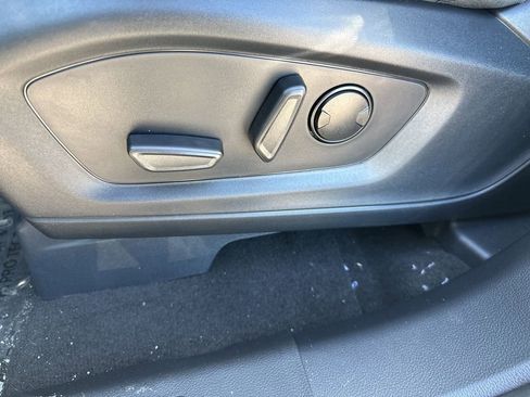 New 2026 Ford Explorer Active w/ Active Comfort Package image 16