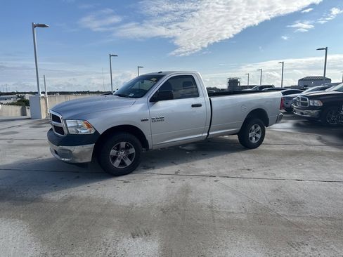 Used 2016 RAM 1500 Tradesman w/ Chrome Appearance Group image 9