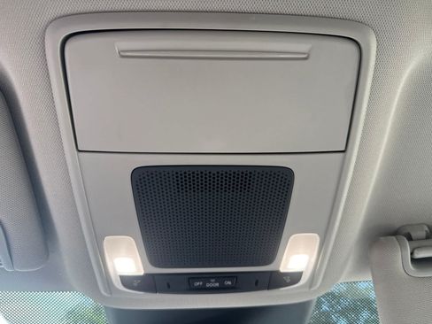 Used 2024 Honda Pilot EX-L image 19
