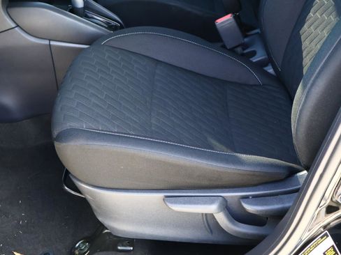 Used 2022 Nissan Kicks S image 13