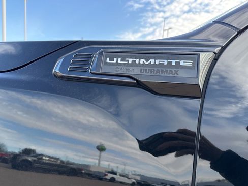 Used 2024 GMC Sierra 3500 Denali Ultimate image 11