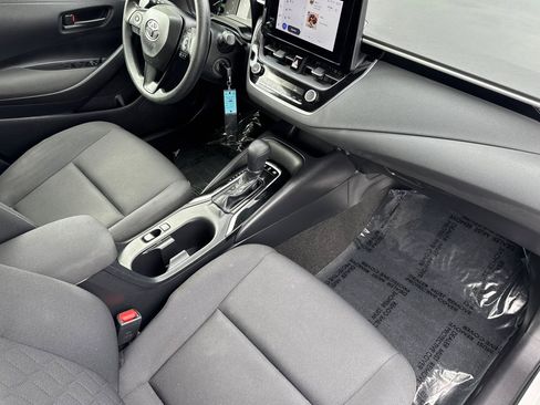 Used 2024 Toyota Corolla LE FWD image 31