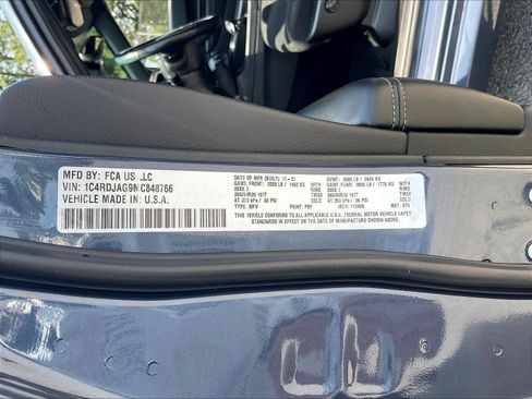Used 2021 Dodge Durango SXT AWD/4WD image 18