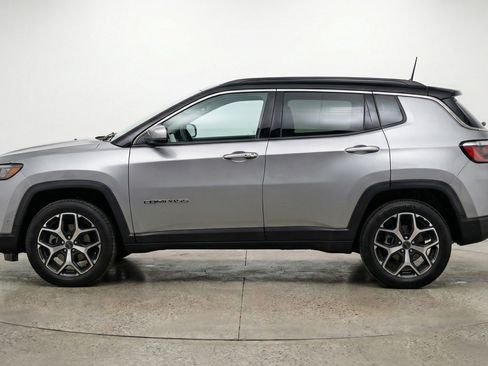 Used 2025 Jeep Compass Limited AWD/4WD image 5