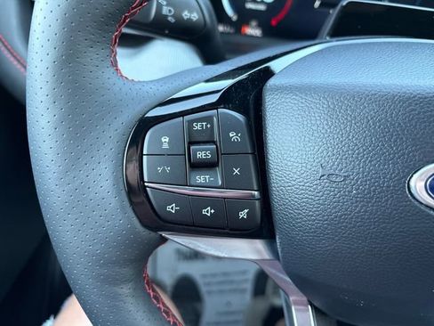 Used 2026 Ford Explorer ST-Line w/ ST-Line Street Pack AWD/4WD image 13